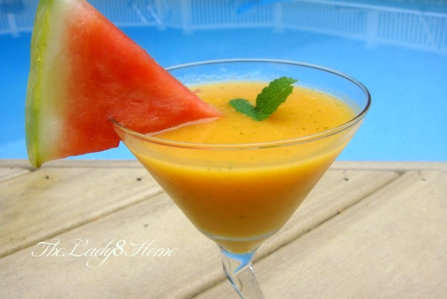 Mango and mint drink