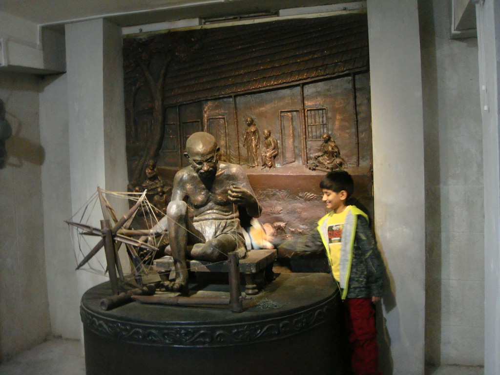 Meeting Gandhiji at Freedom Movement Museum at IIT, Kharagpur