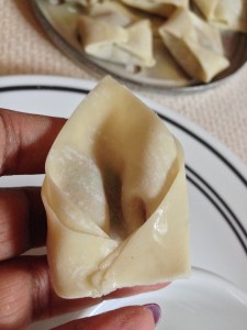 Fold the ends of the momo